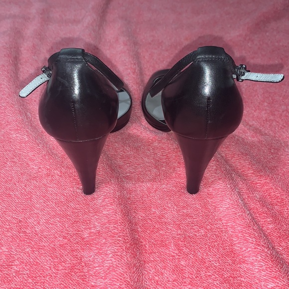 Max Studio Black Xmarks Leather Pumps 8.5 NEW - Picture 6 of 8